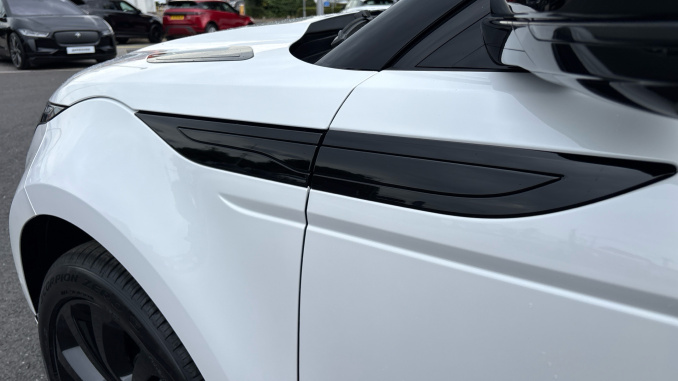 Land Rover Range Rover Evoque 2.0 D200 Hoxton Edition 5dr Auto Diesel Hatchback - Image 20